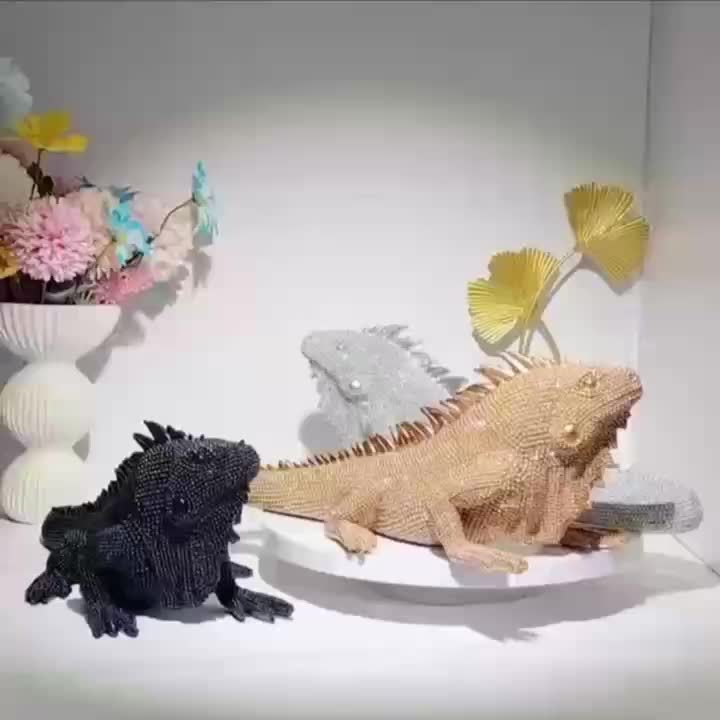 1pc innovative Golden bead lizard figurine ornament, lizard resin statue decoration, suitable for living room, bedroom, study, table decoration, birthday, Easter, party gifts