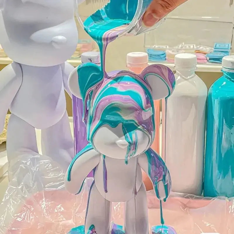 Expressive Fluid Bear Sculpture