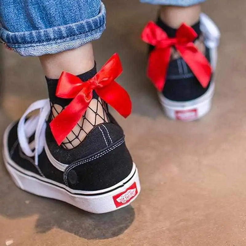 Chic Flair Bowtie Fishnet Sokken Showcase Stijl