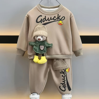 A boy's round-neck hoodie and long pants set, paired with cute bear accessories, is soft and comfortable. It is suitable for casual outdoor wear, especially for autumn and winter, and for school, Perfect for Outdoor