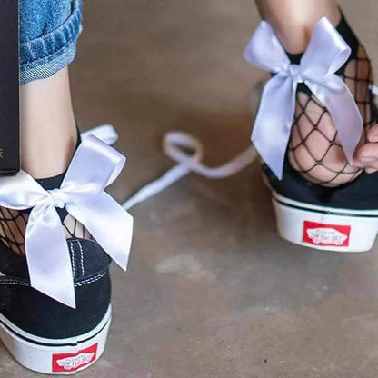 Chic Flair Bowtie Fishnet Sokken Showcase Stijl